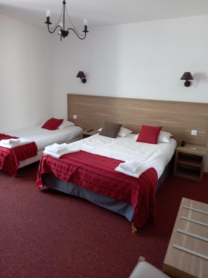 Hotel Des Voyageurs Pont-de-Roide 外观 照片